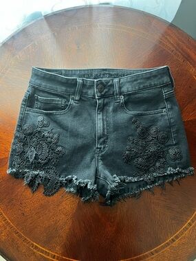American Eagle High-Rise Shortie Black Floral Denim Shorts, Size 6